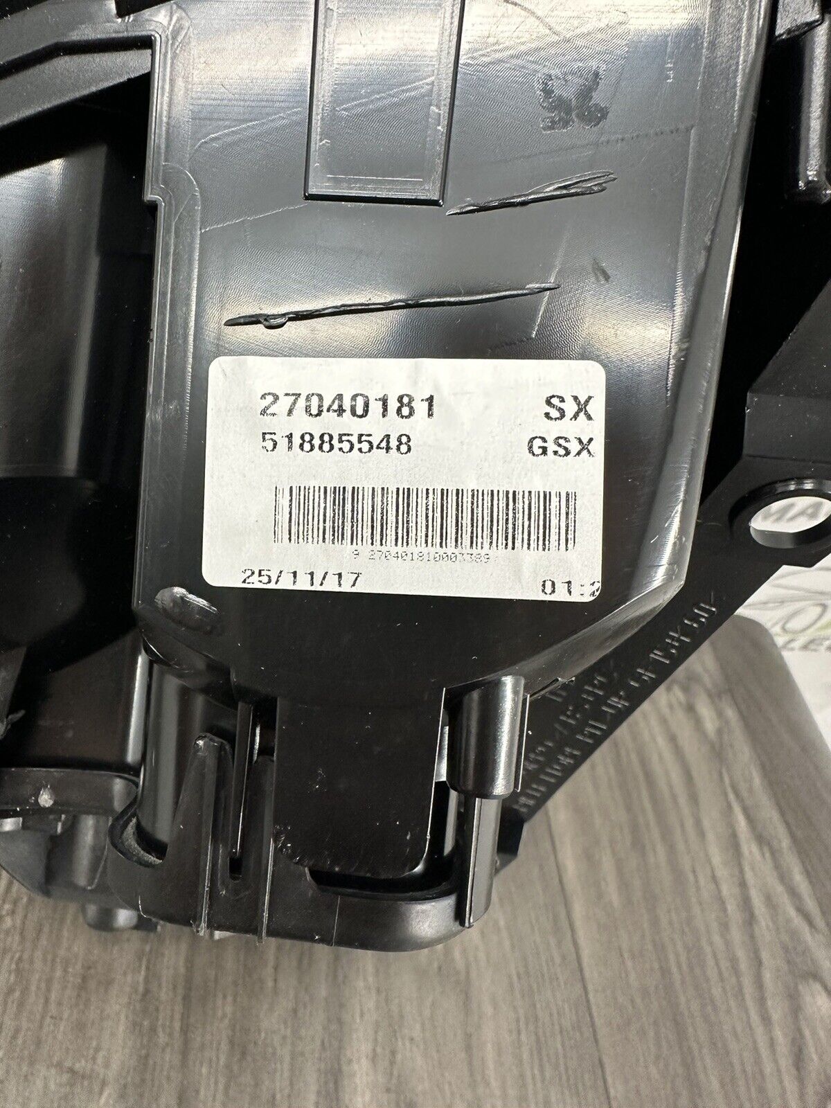 6305640