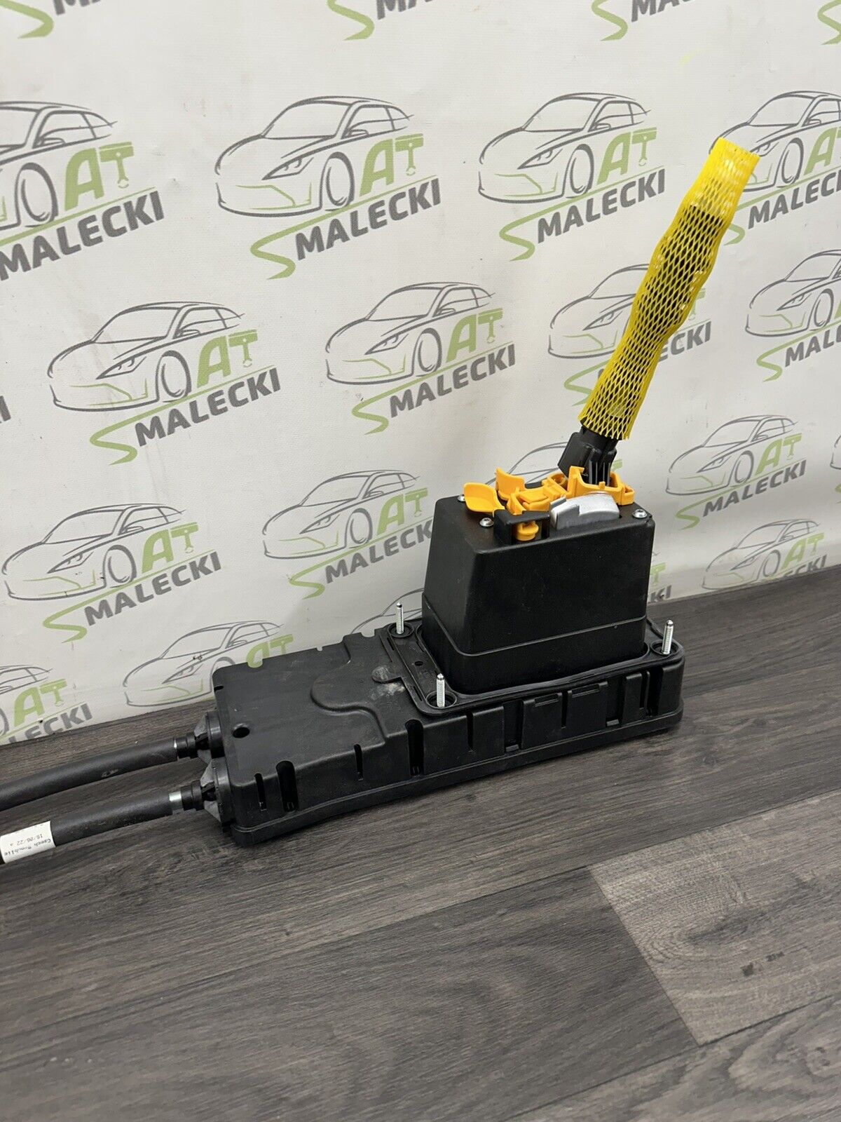 6306041