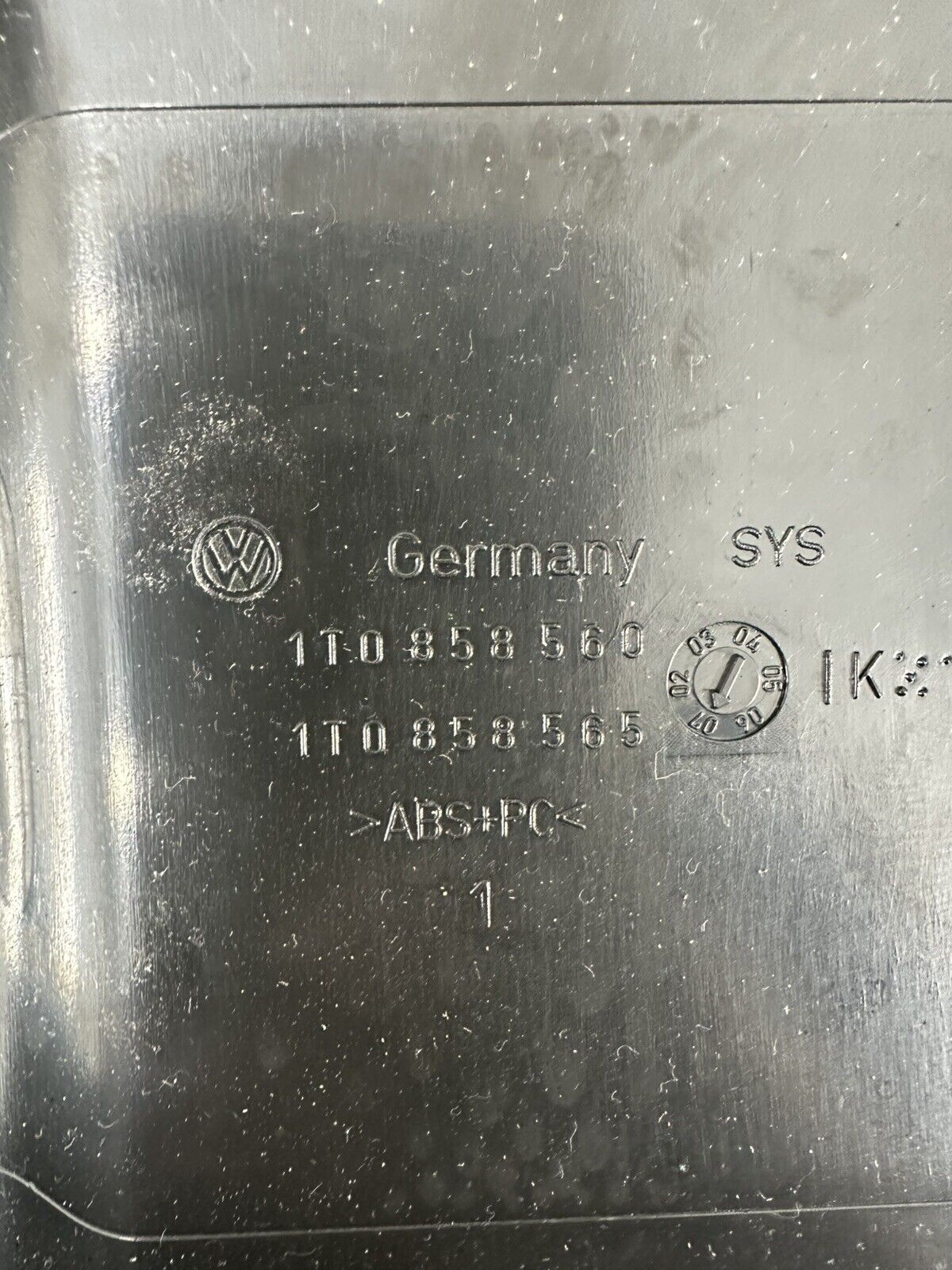 6305987