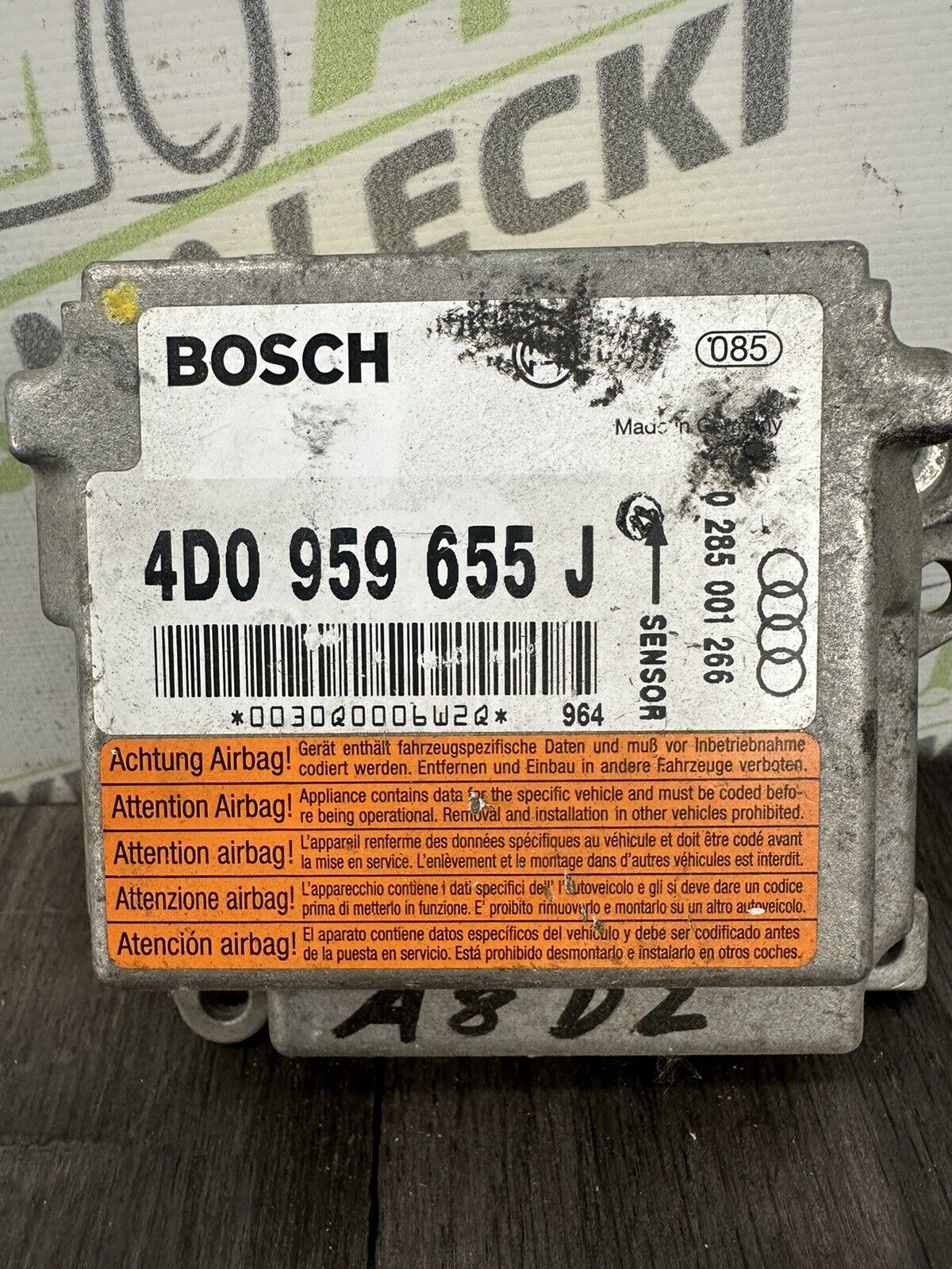 6305944