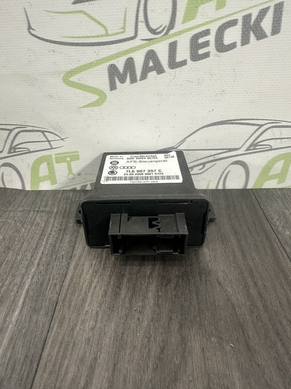 6305300