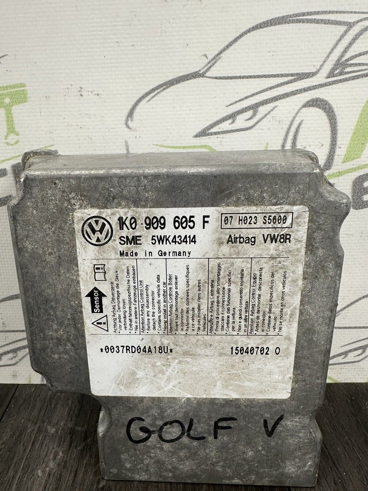 6305915
