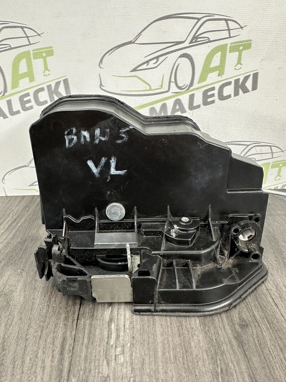 6305400