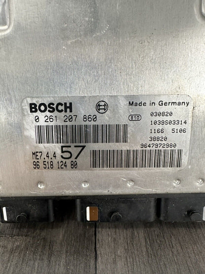 6304889