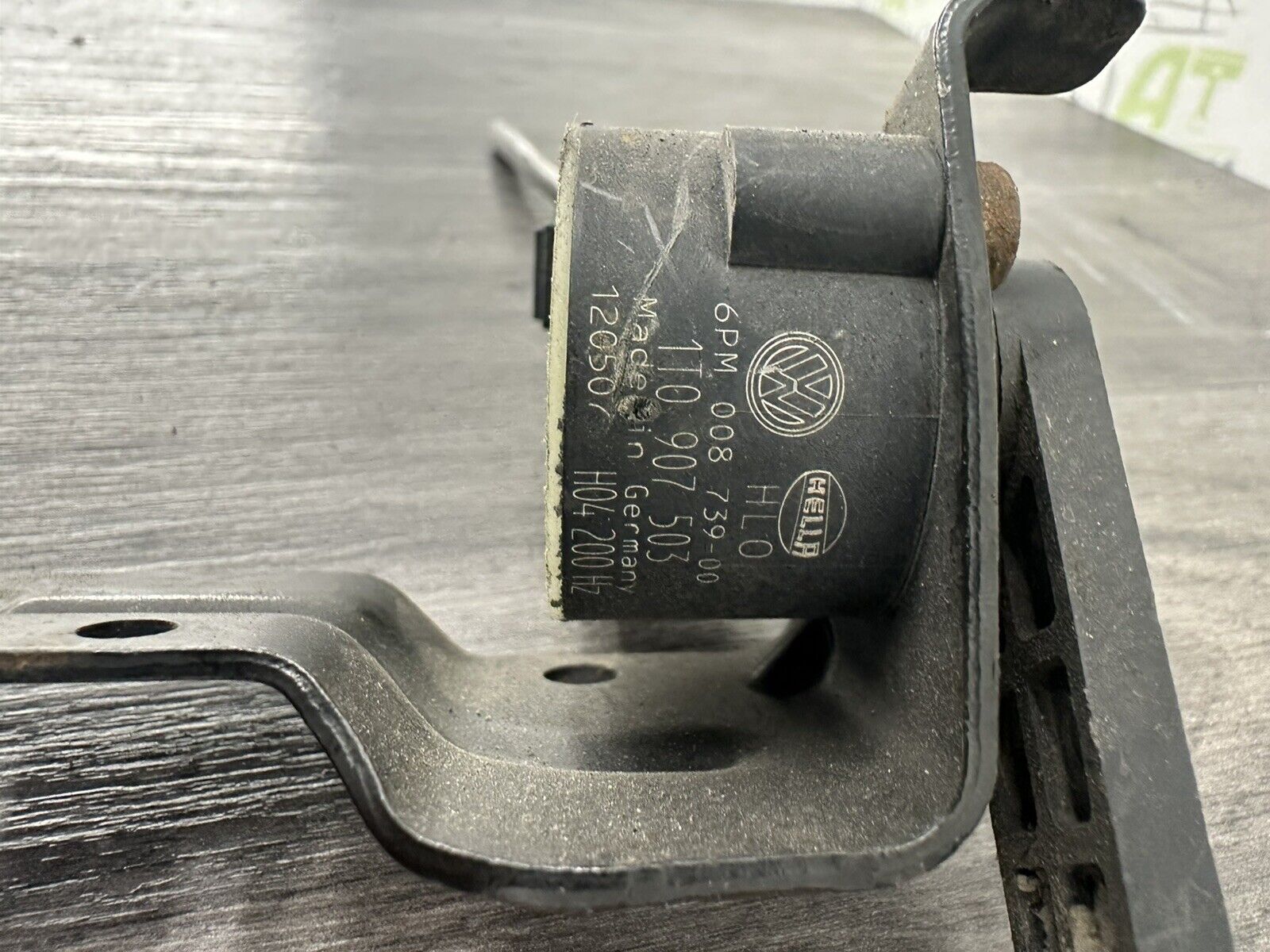 6305894