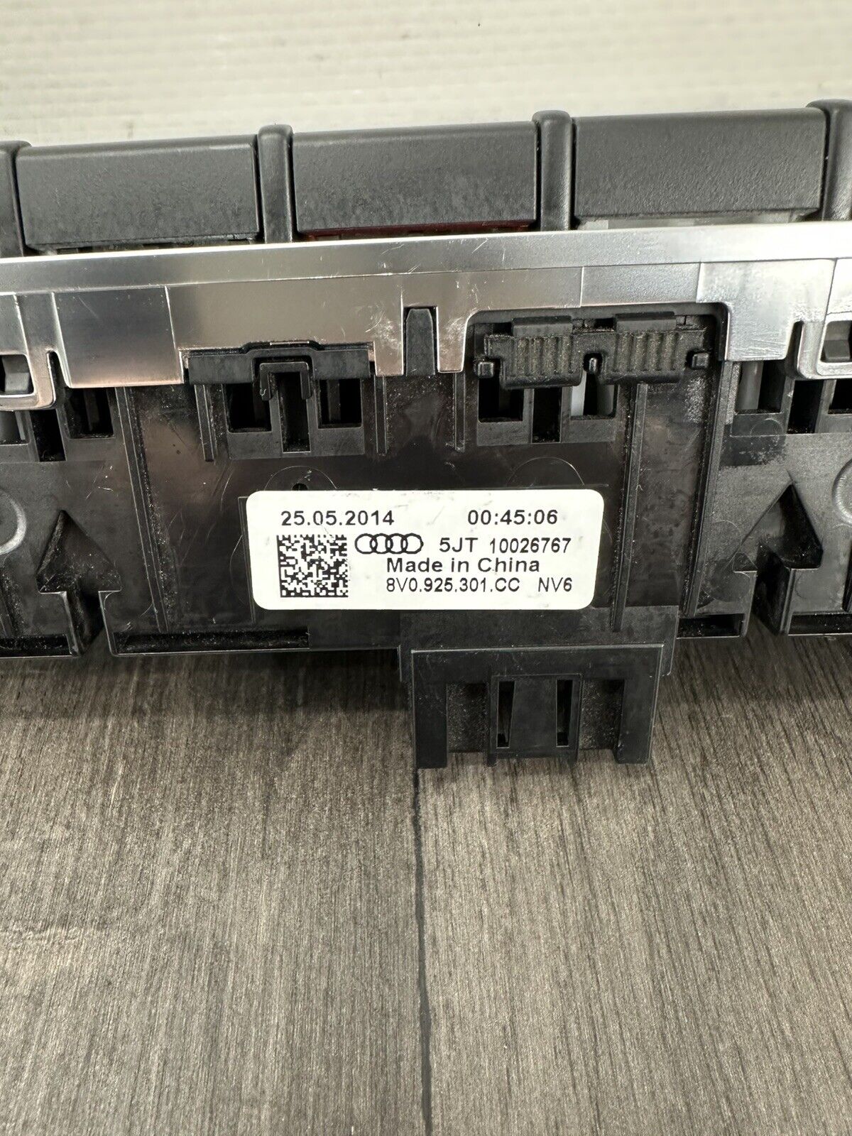 6305850