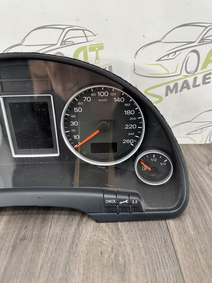 8E0920931P Speedometer instrument cluster Audi A4 B7 8E 8H 1.9 Tdi