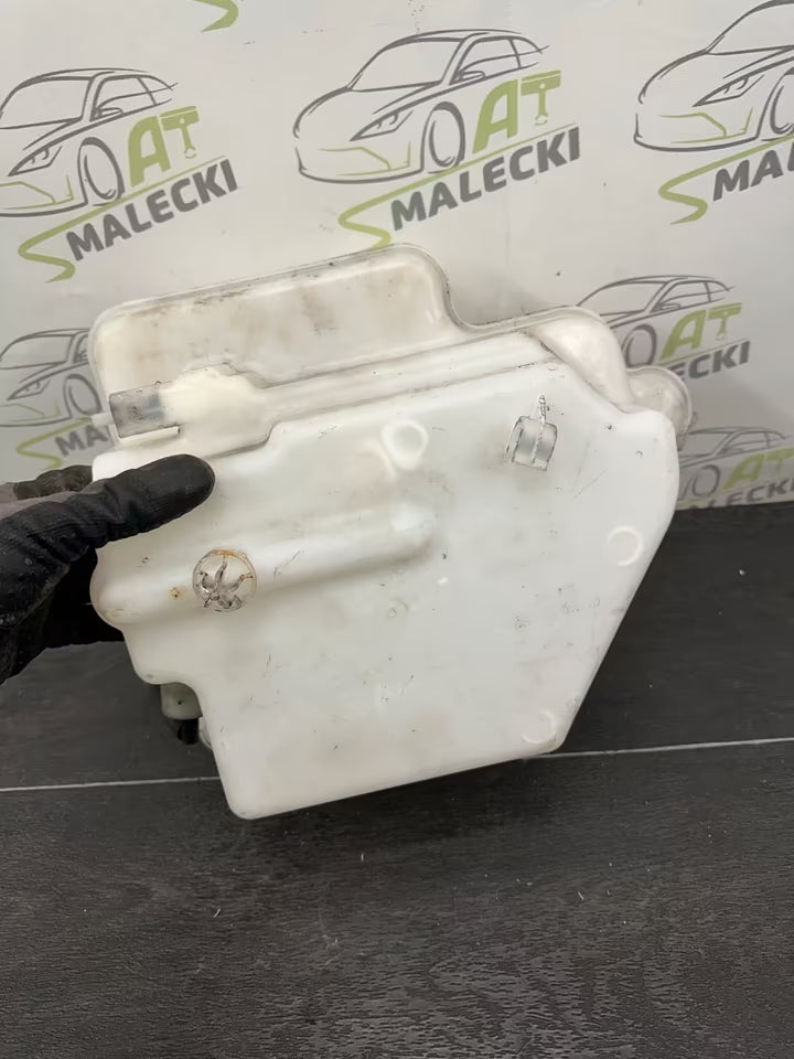 A1698690220 Fenster Waschanlage Flasche für Mercedes W245