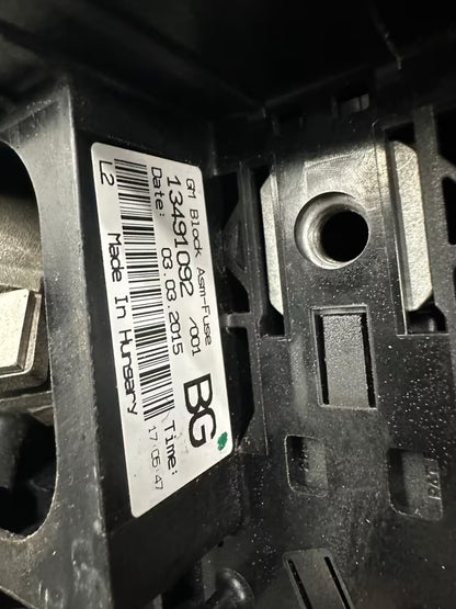 13491092 Batteriespannungverteiler Sicherungskasten Opel Corsa E
