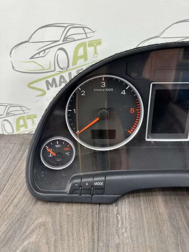 8E0920931P Speedometer instrument cluster Audi A4 B7 8E 8H 1.9 Tdi