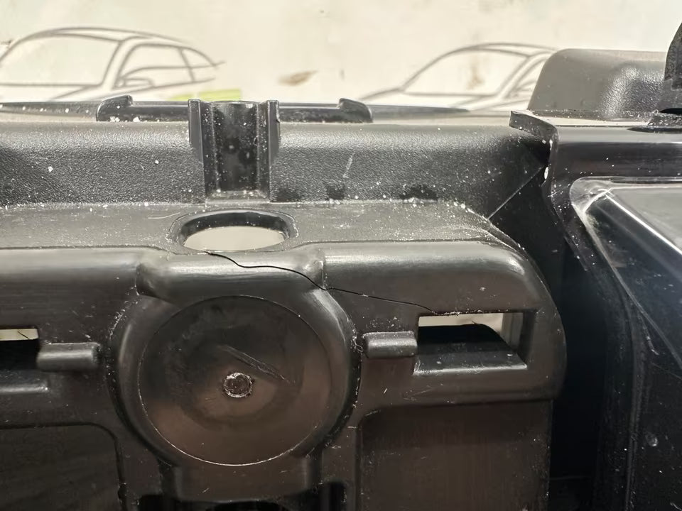 571853653A Kühlergrill LED Grill Vw Tiguan III 2024 Bj Gebraucht