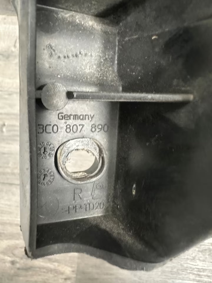 3C0807890 Stoßstangenhalter Set VW Passat B6 Modell 3C0807889