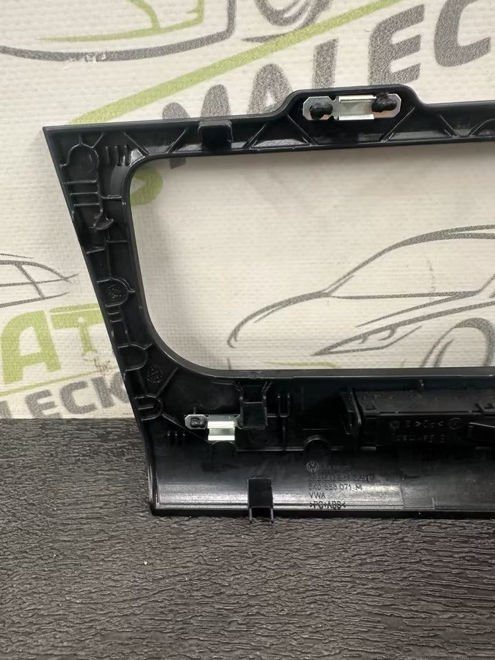 5K0858069P Verkleidung Blende Mittelkonsole VW Golf VI