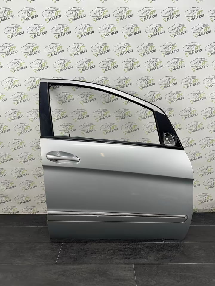 Türe Tür Vorne Rechts Mercedes B-Klasse W245 Farbe 761 05-11Bj