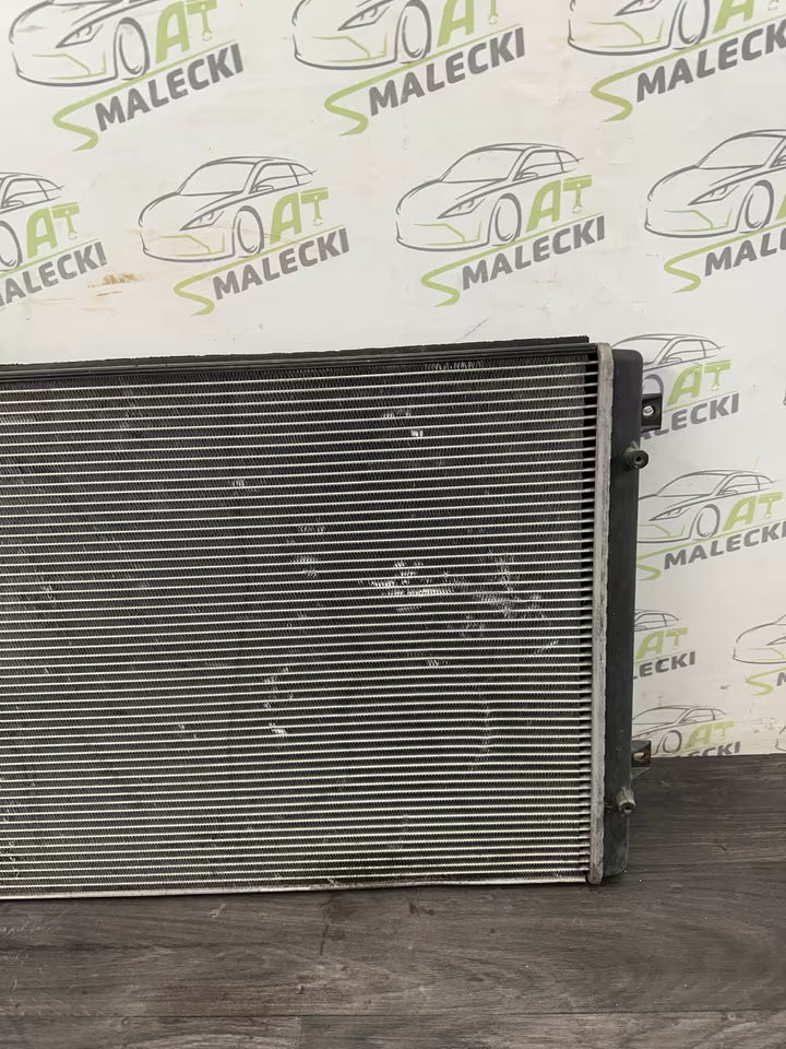 1K0121251C Kühler Wasserkühler Vw Golf Vw Touran Benziner 1,4 1,6