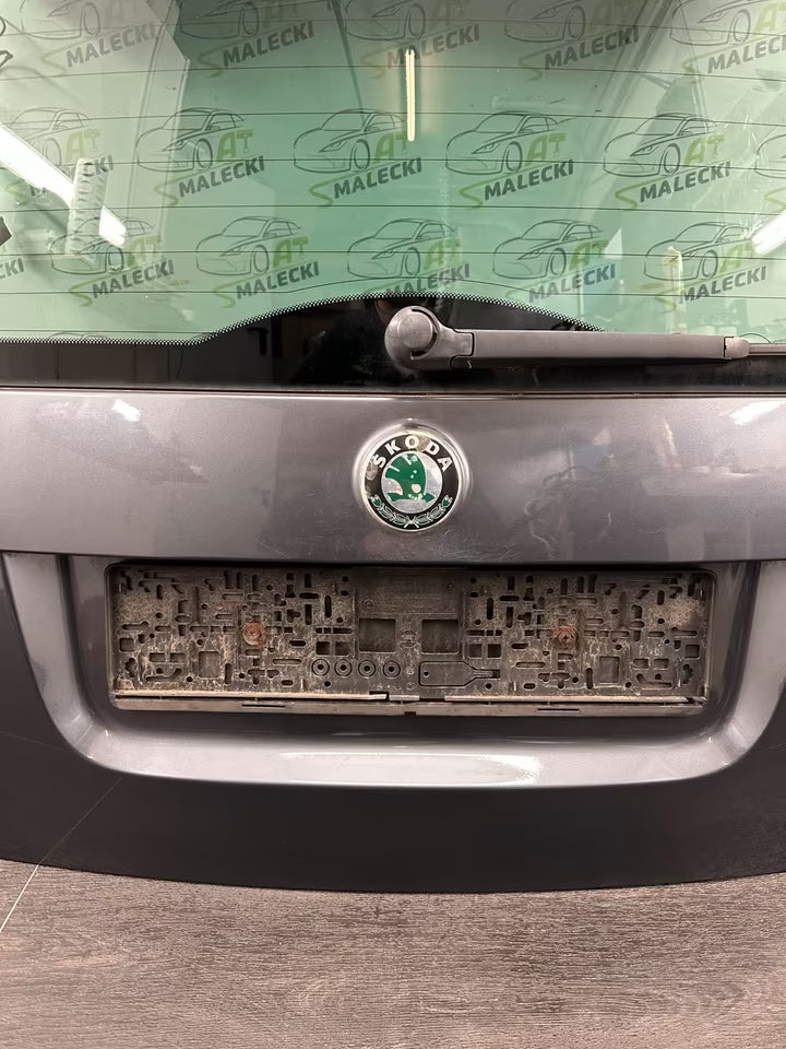 Heckklappe Kofferraum Deckel Skoda Roomster 5J7 Modell 9153 Farbe