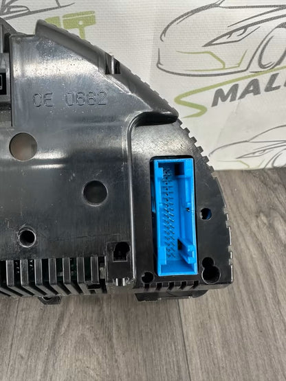 8E0920931P Speedometer instrument cluster Audi A4 B7 8E 8H 2.7 Tdi Diesel
