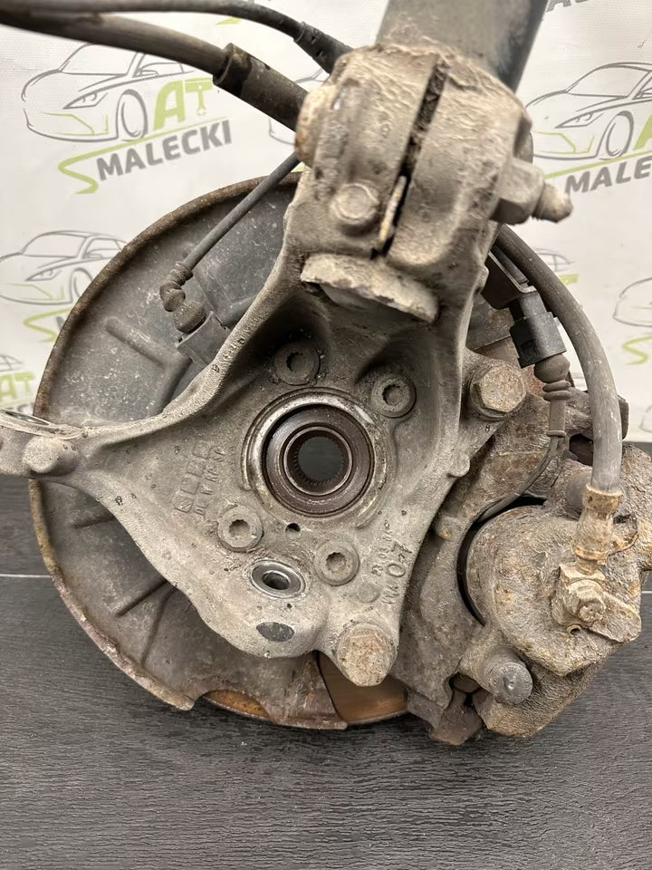 Achsschenkel Radnabe Federbein Links Vw Passat 3C 2005-2010 Bj