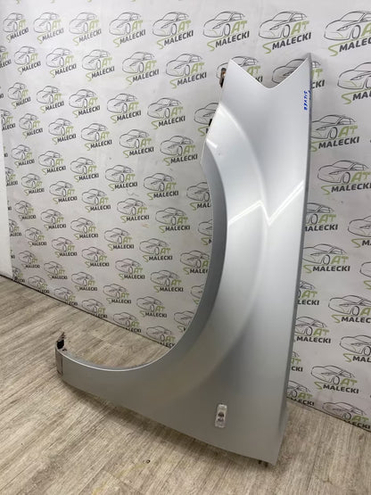 Kotflügel Links Dodge Avenger Farbe PS2 Bright Silver