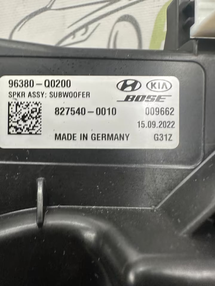 96380-Q0200 Subwoofer Lautsprecher Bose Hyundai Bayon
