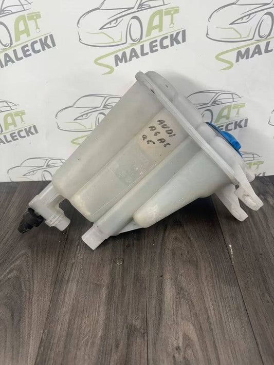 8K0121403C Ausgleichsbehälter Kühlwasserbehälter Audi A5 Q5