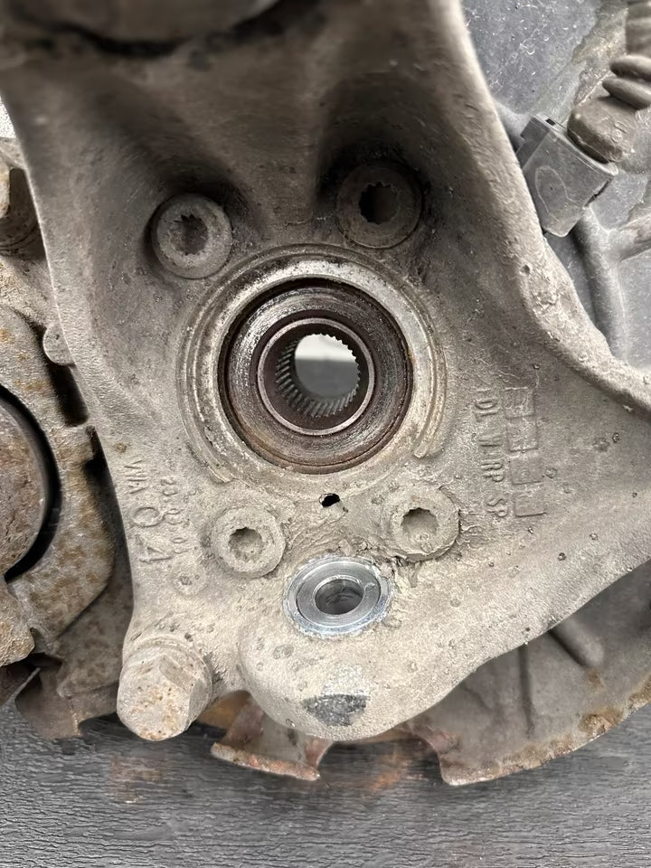 Achsschenkel Radnabe Federbein Rechts Vw Passat 3C 05-10Bj