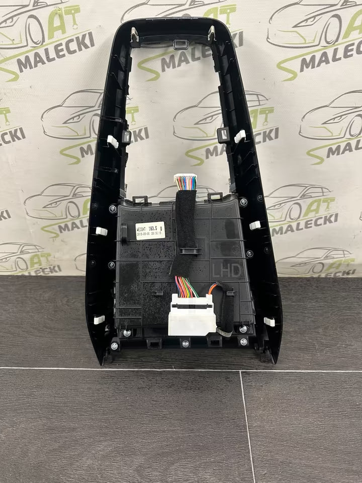 84635-H8000 Verkleidung Blende Mittelkonsole Kia Rio IV