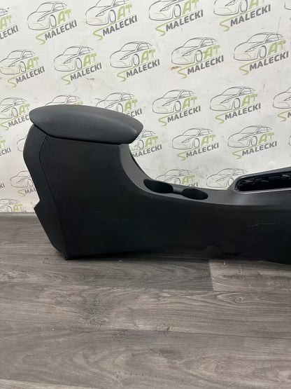 84610Q0050NNB Mittelkonsole Armlehne Komplett Hyundai Bayon