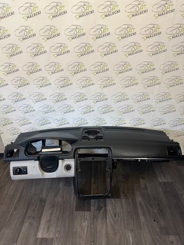 Armaturenbrett für Mercedes-Benz B-Klasse W245 BJ 2008 Grau