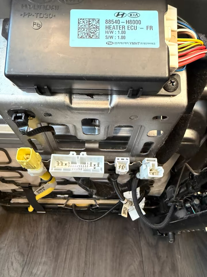 Sitze Innenausstattung Stoff Kia Rio IV Sitzheizung 17-20bj.