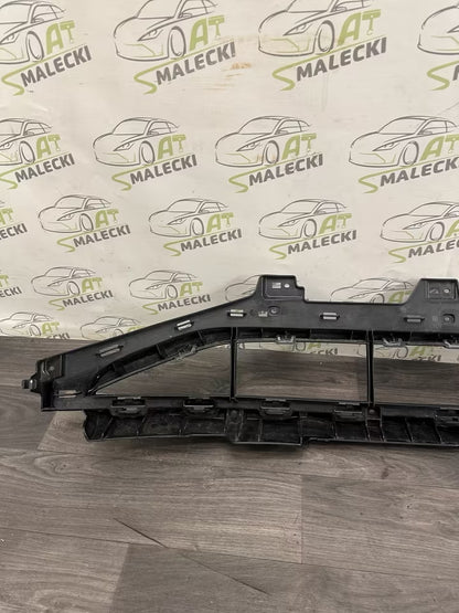 4KE807683B Frontstoßstangen-Mittelgrill für Audi E-Tron