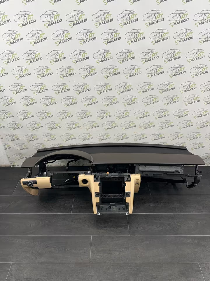 Armaturenbrett Cockpit Dashboard Vw Phaeton 3D Modell