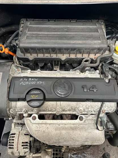 BXW Motor 1,4 Benzin Motor 109000km Neue Zahnriemen Top