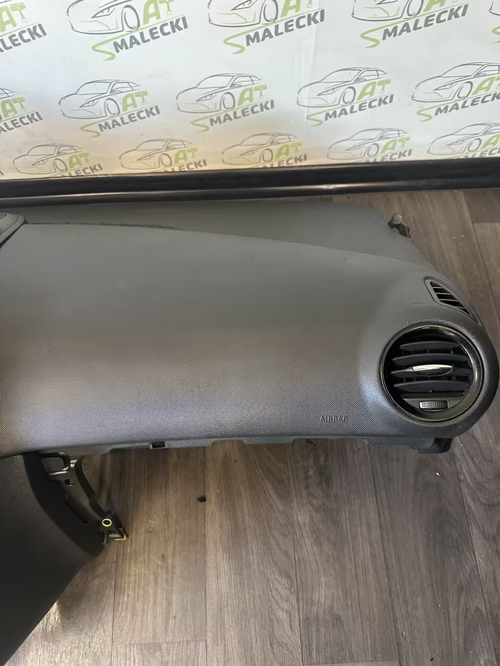 Armaturenbrett Cockpit für Opel Corsa D 13184061