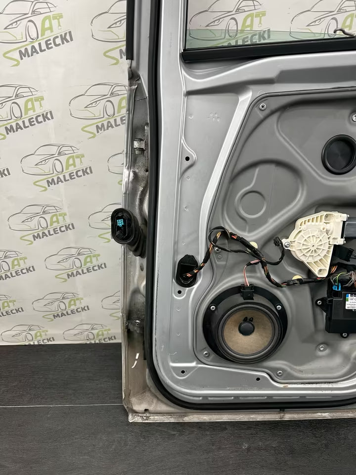 Türe Tür Hinten Rechts Mercedes B-Klasse W245 Farbe 761 05-11Bj