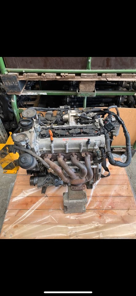 BLF Motor 1,6 FSI Benzin Motor Audi Vw Seat Skoda Komplett