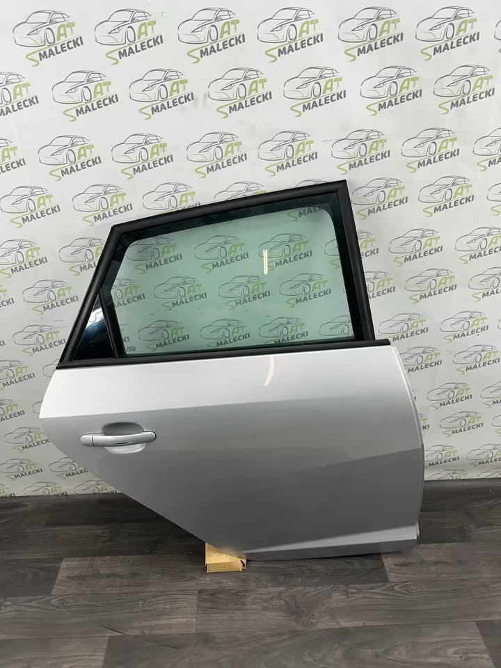 Türe Tür Hinten Rechts Seat Ibiza 6J IV Kombi Farbe LX7W Silber