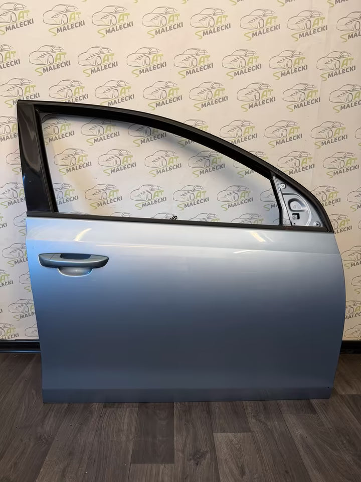 Türe Tür Vorne rechts VW Golf VI 6 5K 08-12Bj. Farbe LA5Q