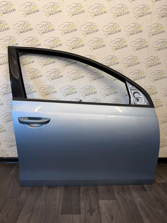 Türe Tür Vorne rechts VW Golf VI 6 5K 08-12Bj. Farbe LA5Q