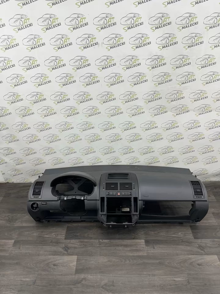 Armaturenbrett Cockpit Dashboard Vw Polo 9N3 05-09 Bj
