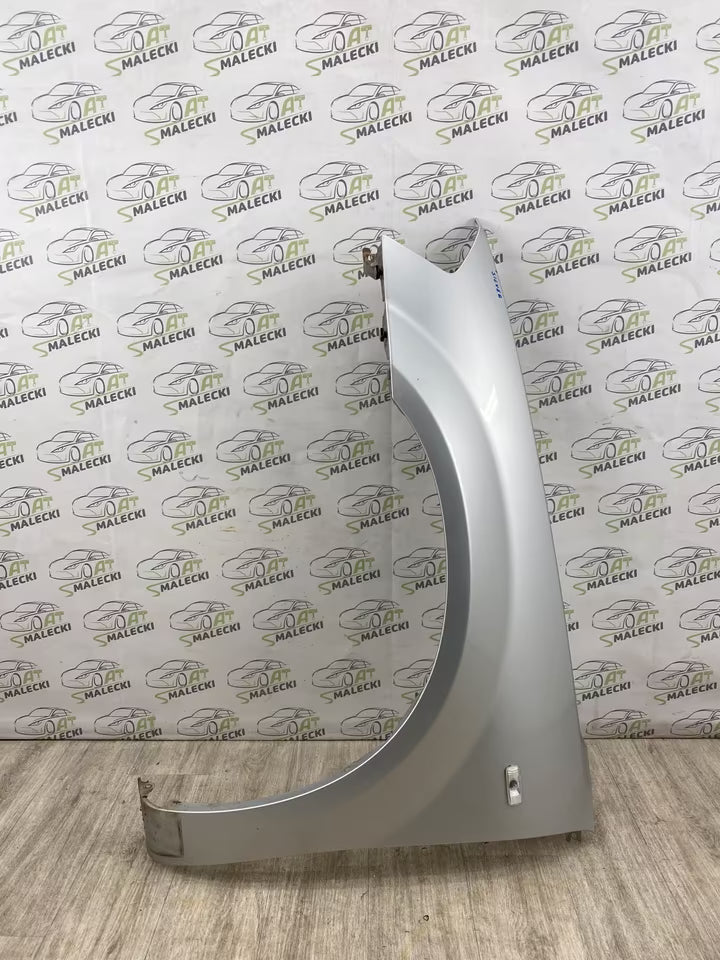 Kotflügel Links Dodge Avenger Farbe PS2 Bright Silver