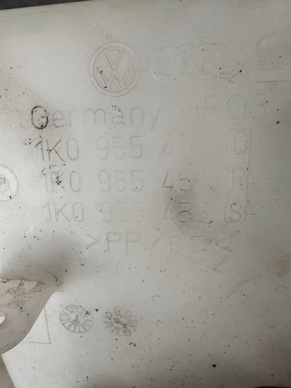 1K0955453Q Ausgleichsbehälter Kühlwasserbehälter Audi A3 8P