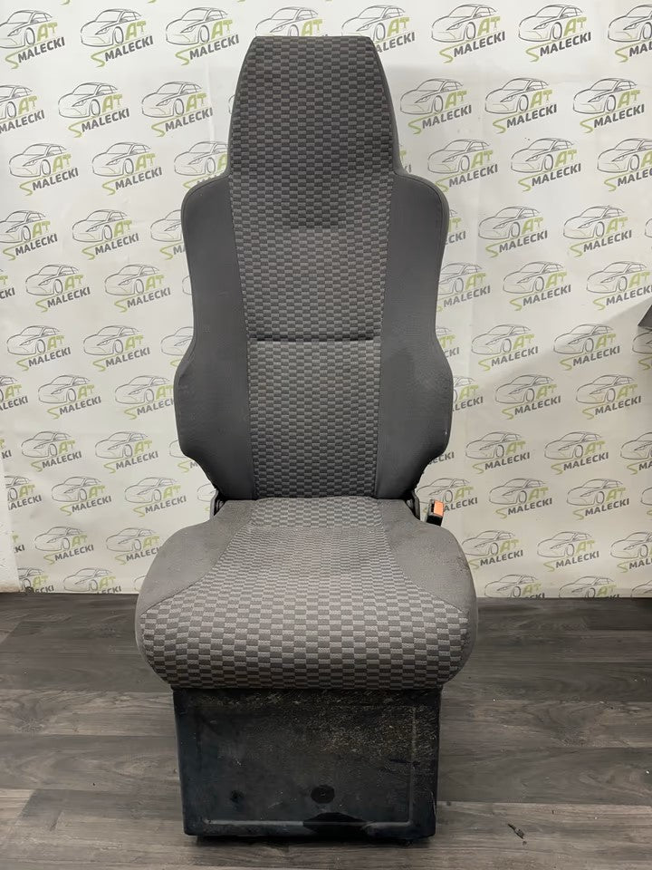 Passenger seat right Man TGL 8.180 model