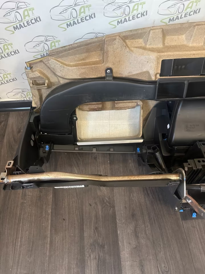 Armaturenbrett Cockpit für Opel Astra H 13113829