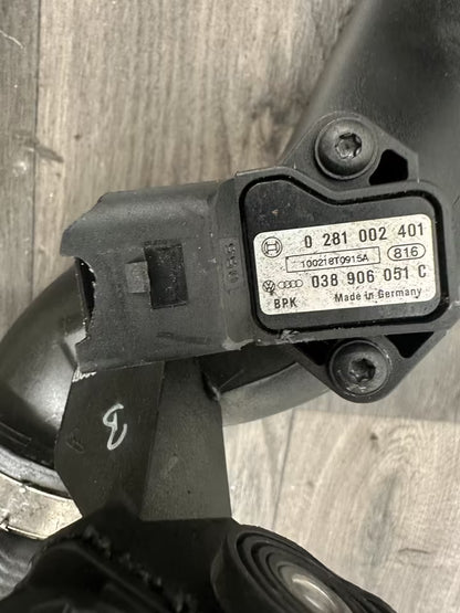 1K0145770AK Ladeluftkühlerschlauch VW Passat Golf Tiguan