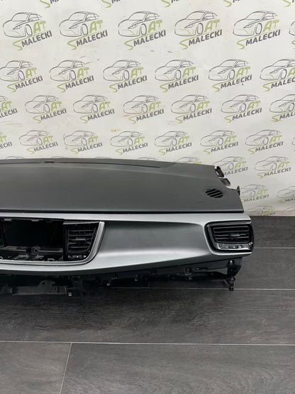 84711-H8000 Armaturenbrett Cockpit Dashboard Kia Rio IV 4 Modell