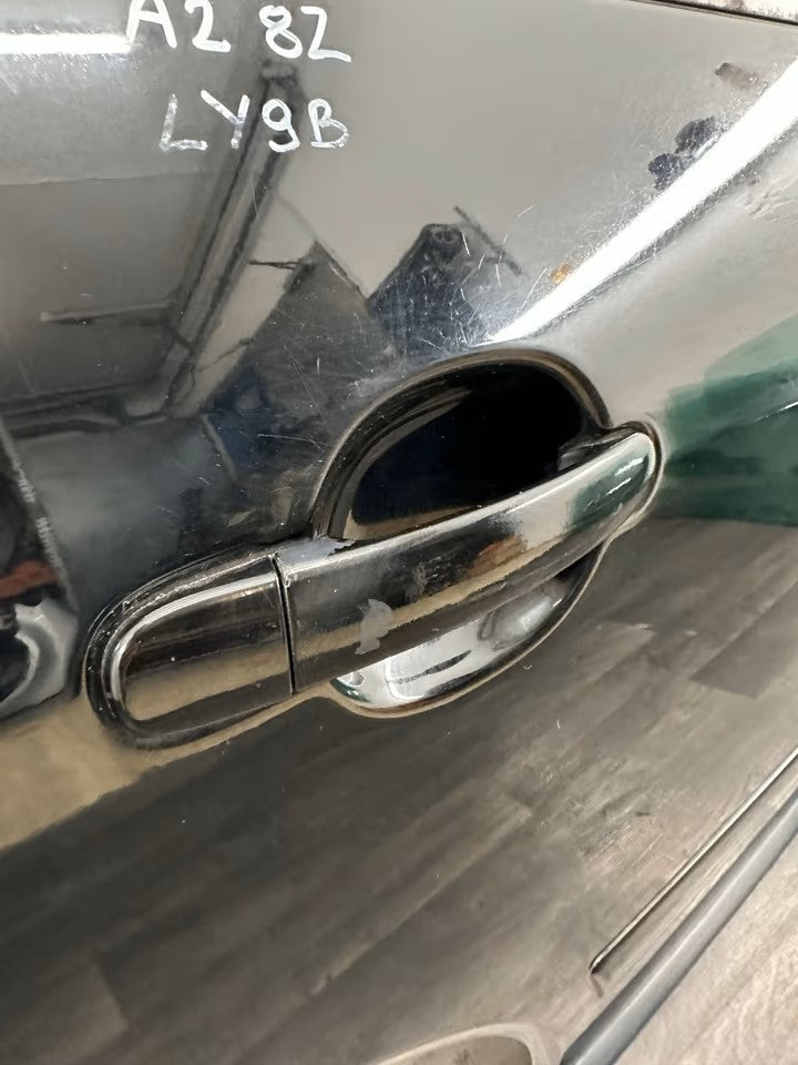 Türe Tür Hinten Rechts Audi A2 8Z Modelle Farbe LY9B