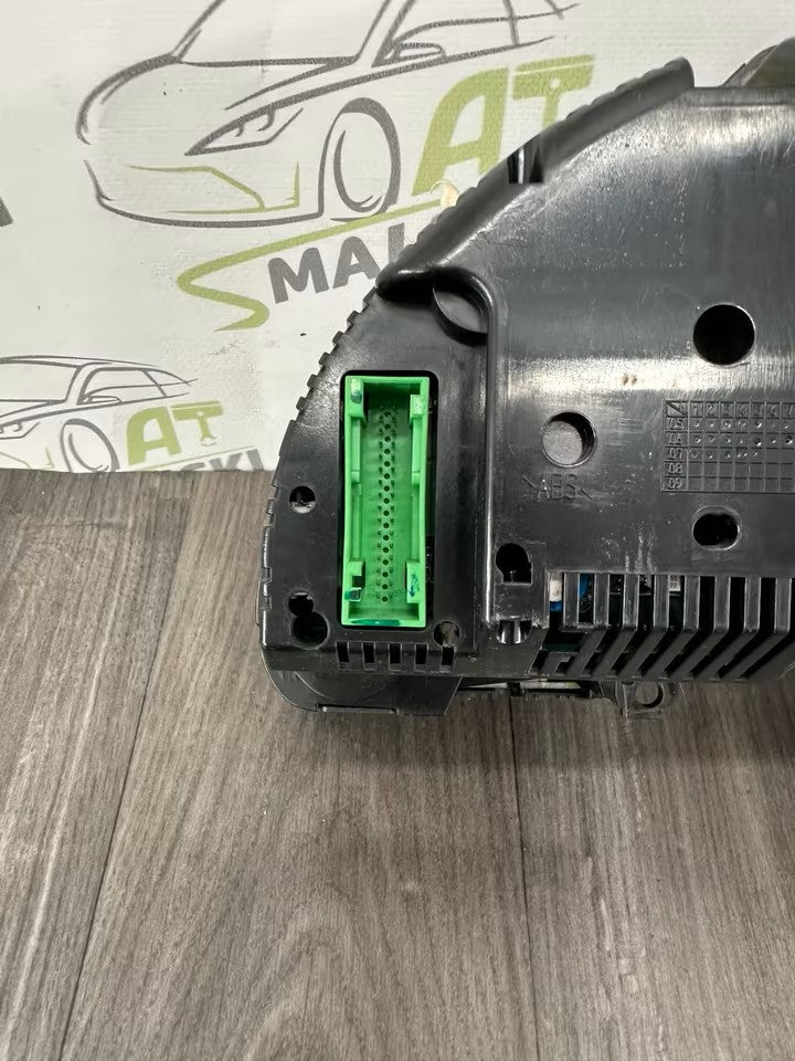 8E0920932 Speedometer instrument cluster Audi A4 B7 8E 8H 2.0 Tdi 153000km