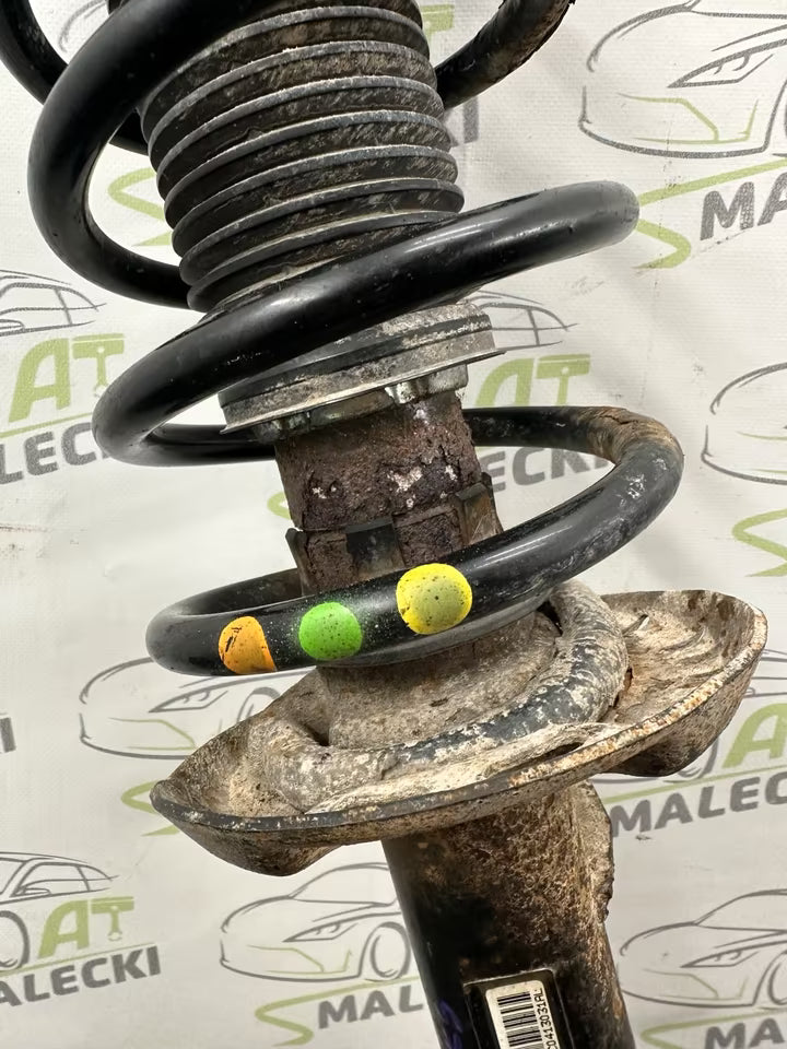 Achsschenkel Radnabe Federbein Links Vw Passat 3C 2005-2010 Bj