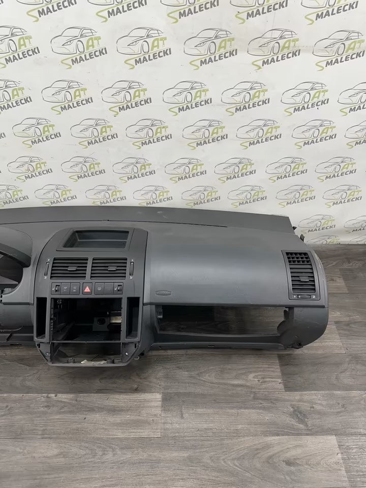 Armaturenbrett Cockpit Dashboard Vw Polo 9N3 05-09 Bj